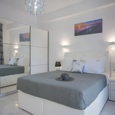 In Messonghi With Pool And Sea Nearby Villa