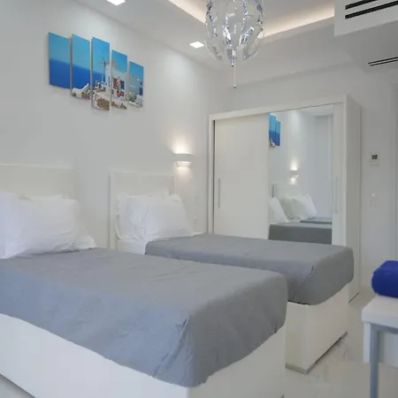 In Messonghi With Pool And Sea Nearby *