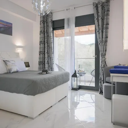 In Messonghi With Pool And Sea Nearby *