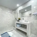 Villa In Messonghi With Pool And Sea Nearby *