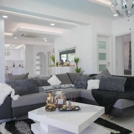Diamond Luxury Corfu וילה