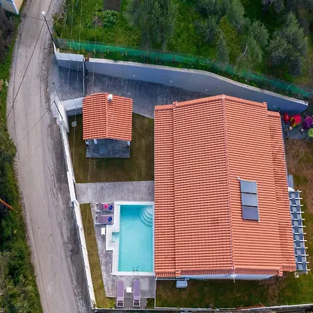 Вилла In Messonghi With Pool And Sea Nearby *